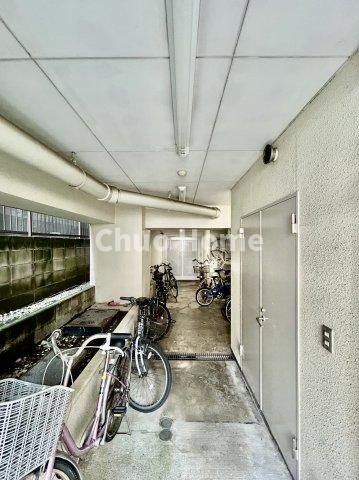 メインステージ入谷の駐輪場|【自転車置き場】最新の空き状況や費用などの詳細は担当スタッフまでお問い合わせください。