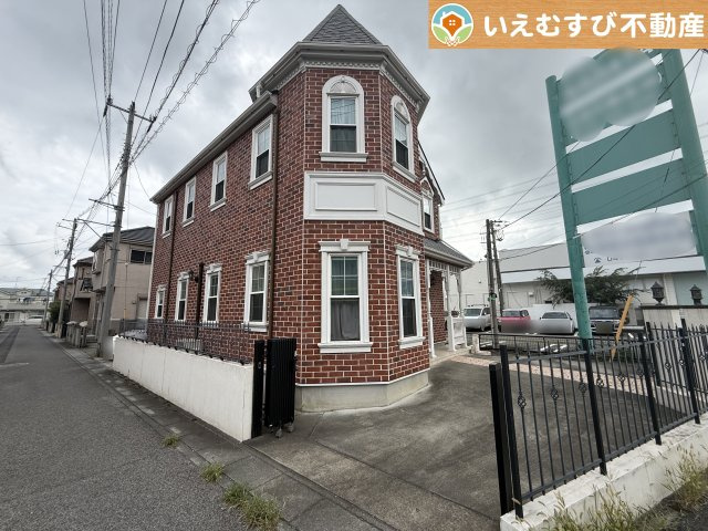 熊谷市新堀　中古戸建の前面道路含む現地写真
