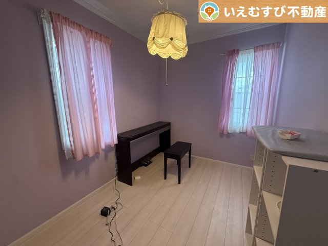 熊谷市新堀　中古戸建の洋室