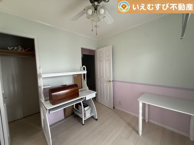 熊谷市新堀　中古戸建の洋室