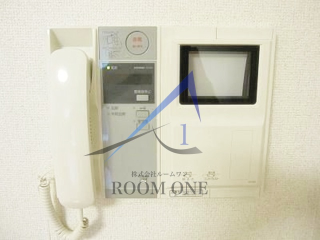 プレール・ドゥーク西新宿のセキュリティ|モニター付きインターホンです。