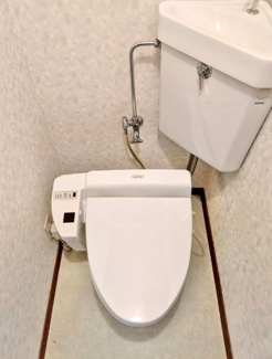 【トイレ】 | 西淀川区花川１丁目中古戸建車庫付き | トイレです♪
