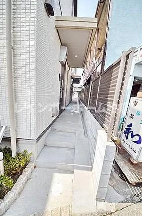 仲介手数料50％半額キャンペーン物件のエントランス|毎日通るエントランスはこのようになっています