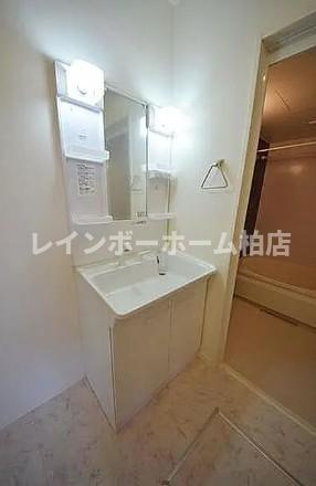 仲介手数料50％半額キャンペーン物件の洗面所|洗髪洗面化粧台です