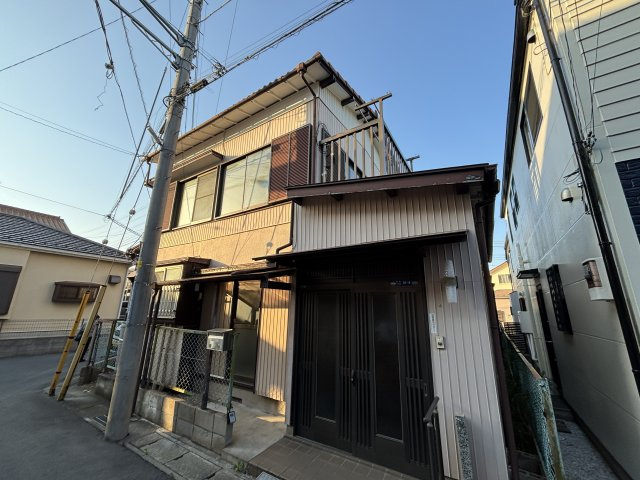 逆井３丁目貸家の外観