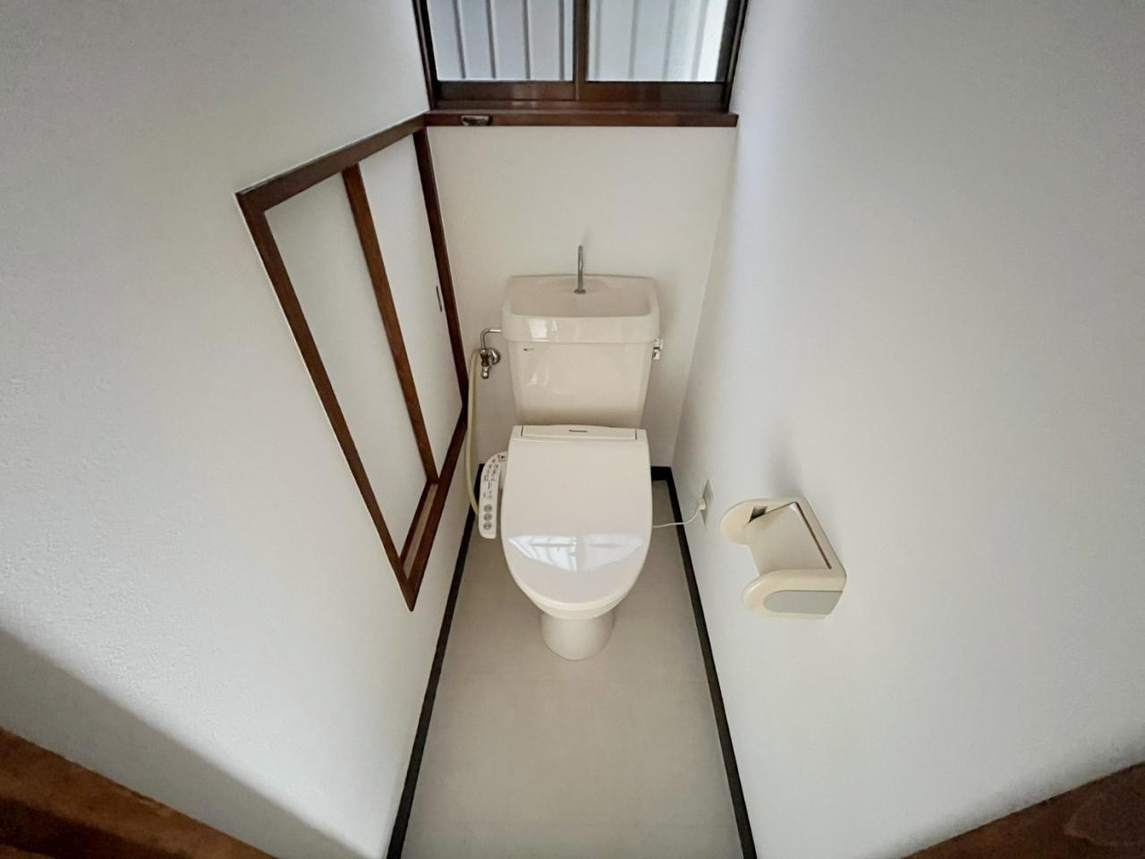 介良乙　戸建のトイレ