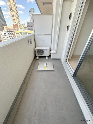 ドゥーエなんば南　仲介手数料無料のバルコニー