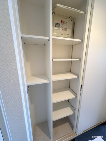 ドゥーエなんば南　仲介手数料無料の収納