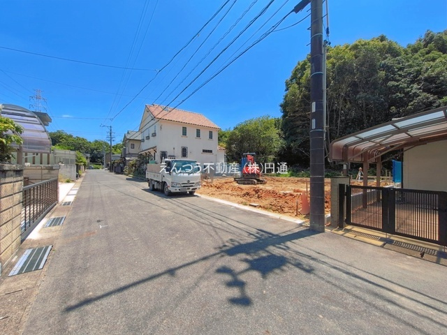 リーブルガーデン藤島台団地第二の前面道路含む現地写真