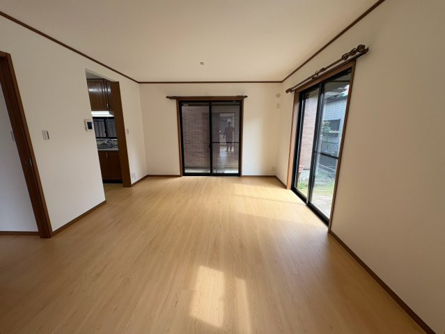 狭山市入間川　中古戸建　西武新宿線『狭山市駅』徒歩9分　【入間川東小学区】の居間・リビング