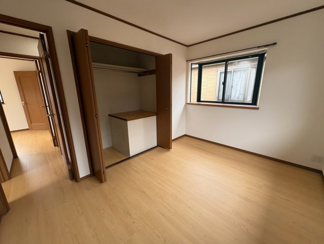 狭山市入間川　中古戸建　西武新宿線『狭山市駅』徒歩9分　【入間川東小学区】の洋室