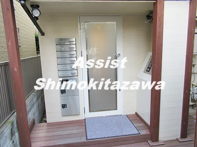 ノース下北沢のエントランス