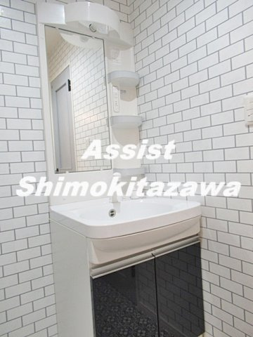 ノース下北沢の独立洗面台