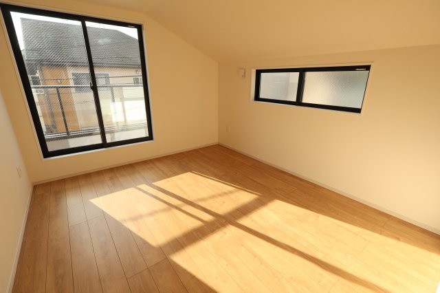 《仲介手数料無料》練馬区谷原６丁目20-33新築一戸建て‎KEIAI Graceの洋室|2階 9.1帖