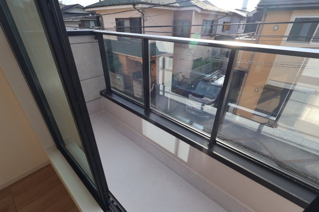 《仲介手数料無料》練馬区谷原６丁目20-33新築一戸建て‎KEIAI Graceのバルコニー