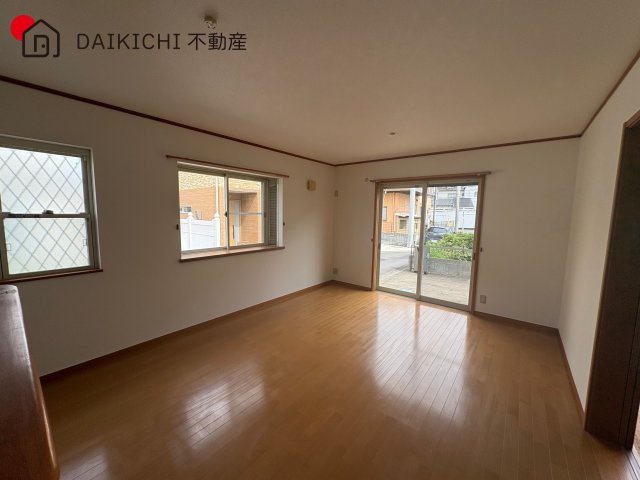【居間・リビング】 | 日高市鹿山　中古戸建