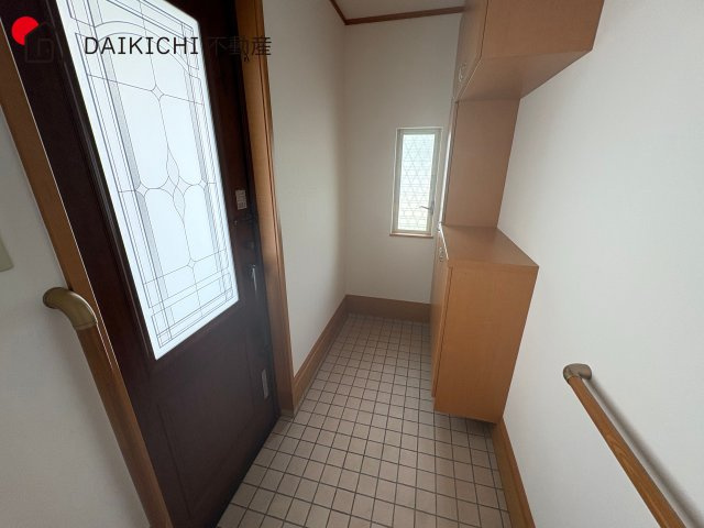 【玄関】 | 日高市鹿山　中古戸建
