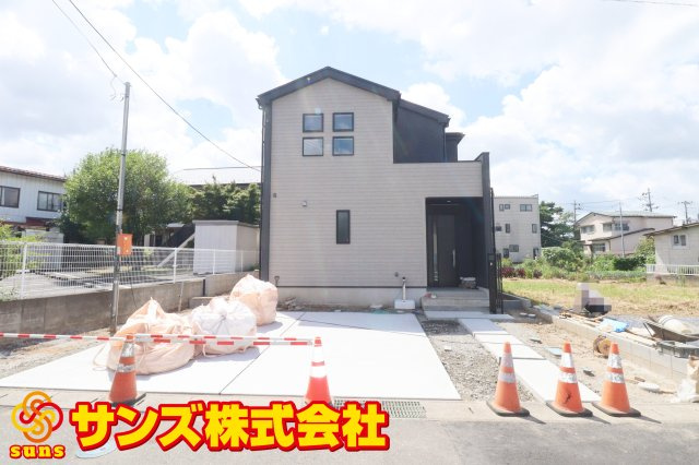 郡山市台新１丁目　　　１号棟　　　開成小学校、郡山第１中学区の外観|北側から見た駐車場を含む外観♪
