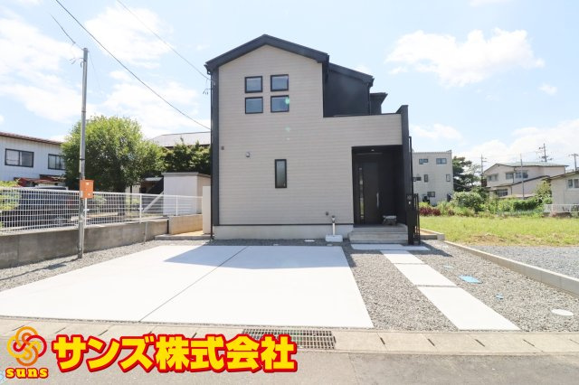 郡山市台新１丁目　　　１号棟　　　開成小学校、郡山第１中学区の外観|北側から見た駐車場を含む外観♪
