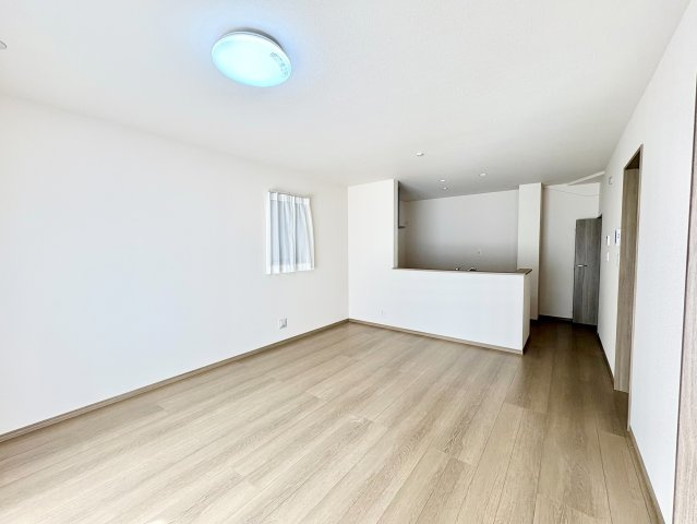 川越市中台元町１丁目の新築一戸建の居間・リビング|LDJK15帖