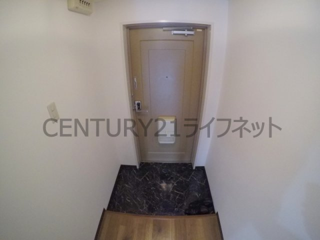 【玄関】 | ホワイトハイツカドタ