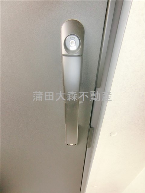 COCOCUBE鵜の木の玄関