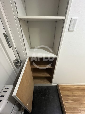 サンフラッツ新大阪別館の収納|サンフラッツ新大阪別館　シューズボックス