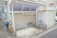 屋根付き駐輪場有り