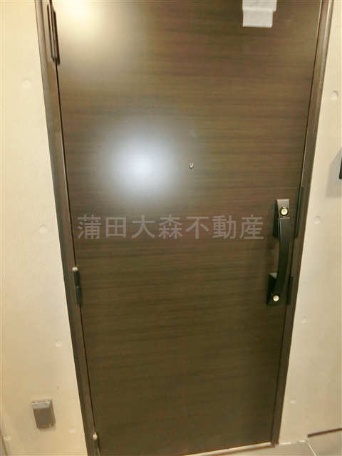 COCOCUBE大森本町の玄関