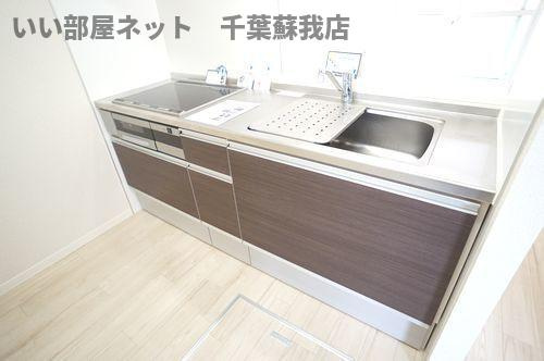 オアシスⅨのキッチン|コンパクトなキッチンで掃除もラクラク