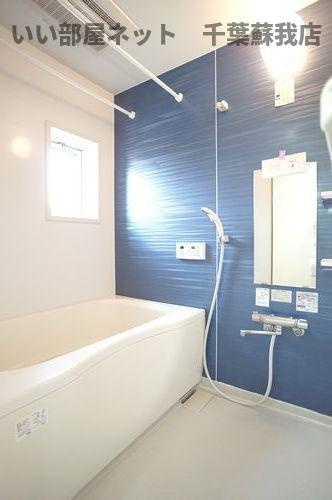 オアシスⅨの浴室|落ち着いた空間のお風呂です