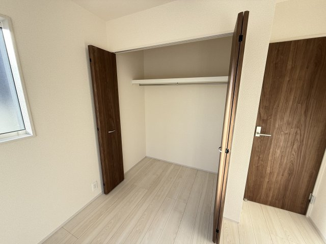 ブルーミングガーデン前橋市女屋町　２号棟（平屋）の収納|【イメージ画像】洋室②収納です