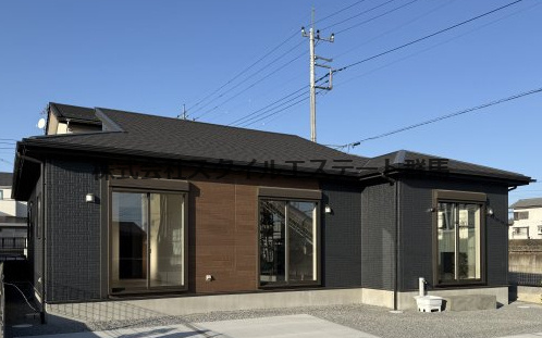 ブルーミングガーデン前橋市女屋町　２号棟（平屋）
