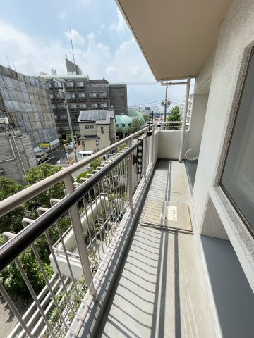ルネ蒲田ガーデンステイツのバルコニー|ルネ蒲田ガーデンステイツ：約１１．２０平米のワイドバルコニー画像です！