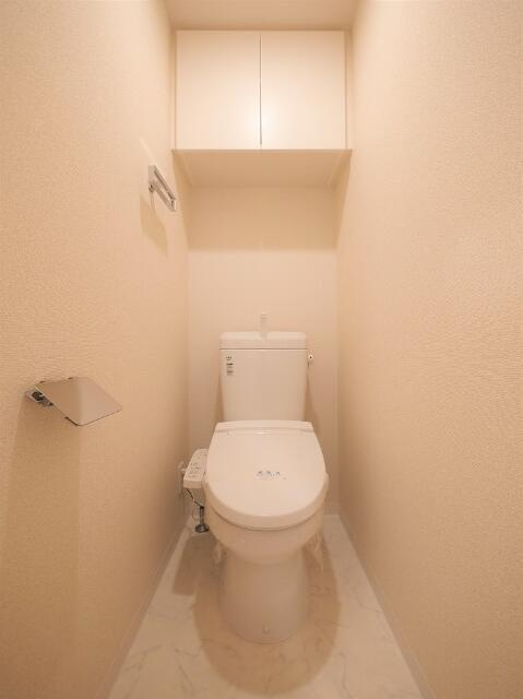 ＰＲＥＭＩＵＭ　ＣＵＢＥ　Ｇ　三軒茶屋のトイレ|ゆったりとした空間のトイレです