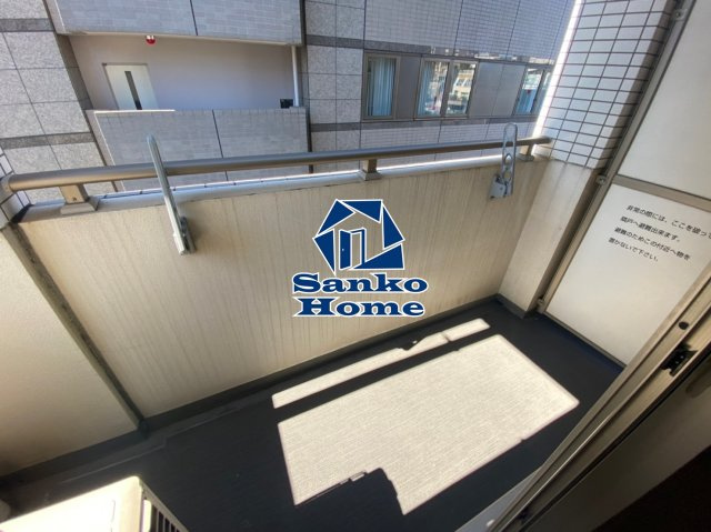 ステージファースト新御徒町のバルコニー