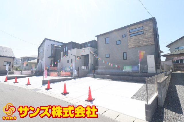 郡山市東原１丁目　　　１号棟　　　富田東小学校、富田中学区の外観|北西側から見た区画全体♪