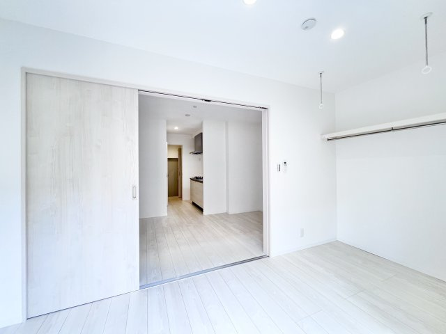 サクラノキタの寝室|落ち着いて過ごせるお部屋なので、寝室にいかがでしょうか