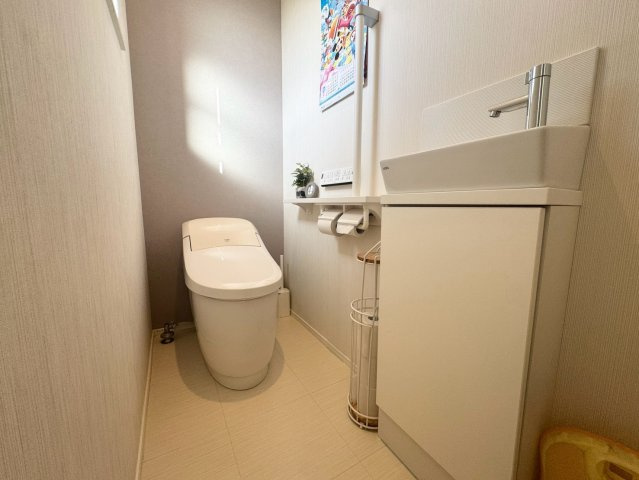 築浅で立地も良い豪華な注文住宅♪さくら市氏家のトイレ|落ち着いた色調のトイレです