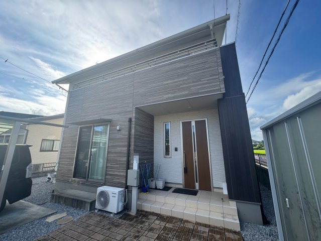 築浅で立地も良い豪華な注文住宅♪さくら市氏家