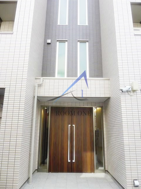 ルポリテのエントランス|エントランスです。