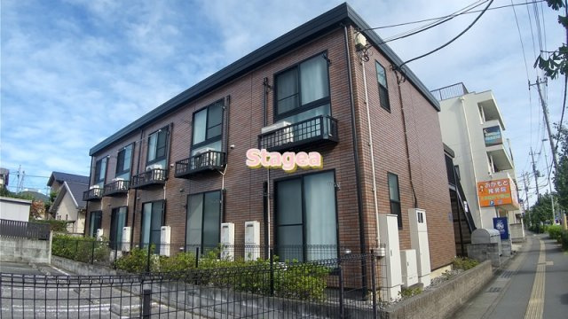 プレジール浦和の玄関