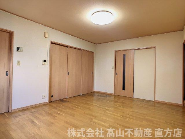 直方市大字感田のテラスの居間・リビング
