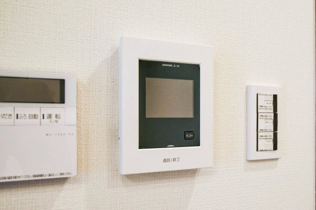 三田ナショナルコートのセキュリティ|三田ナショナルコート：ＴＶモニター付きインターホン画像です！