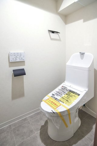 三田ナショナルコートのトイレ|三田ナショナルコート：ウォシュレット機能付きトイレです！