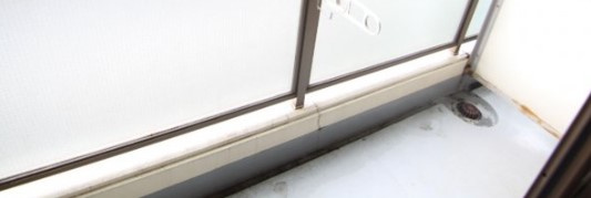 市川市行徳駅前４丁目の賃貸マンションのバルコニー