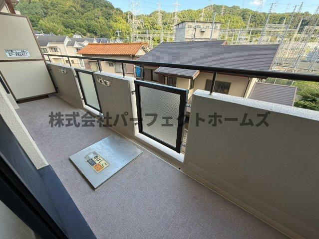 ロイヤルシャトー交野のバルコニー|バルコニーがあります