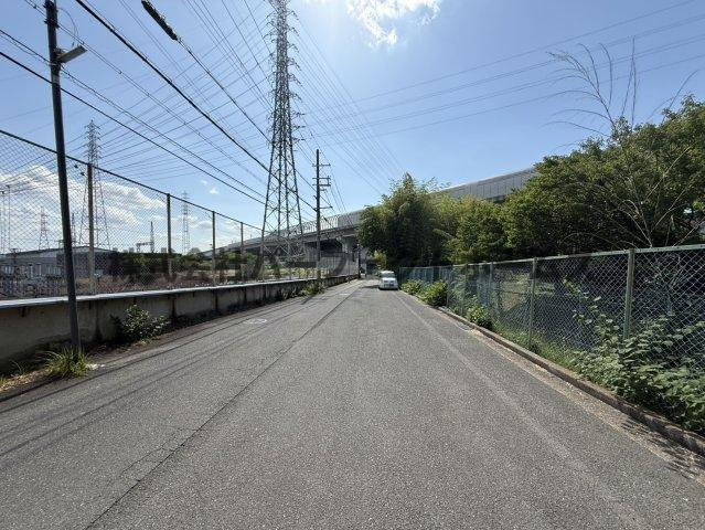 ロイヤルシャトー交野の周辺