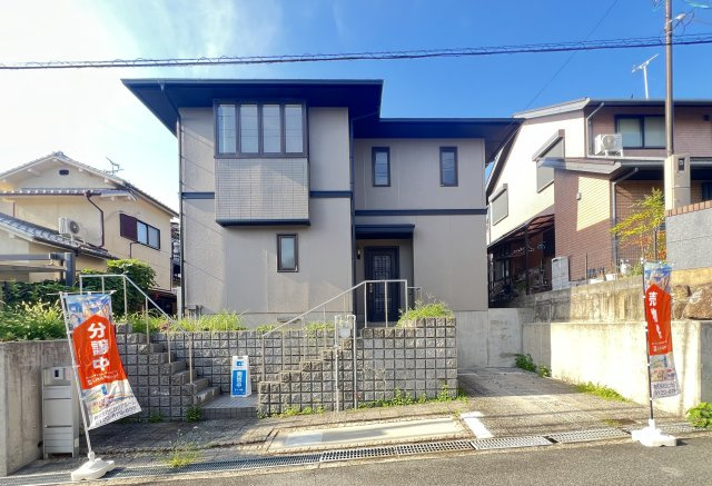 香芝市西真美1丁目の外観