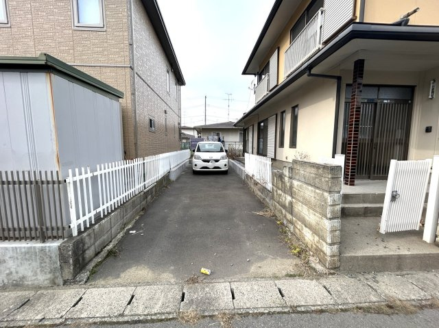 八戸市高州2丁目の駐車場